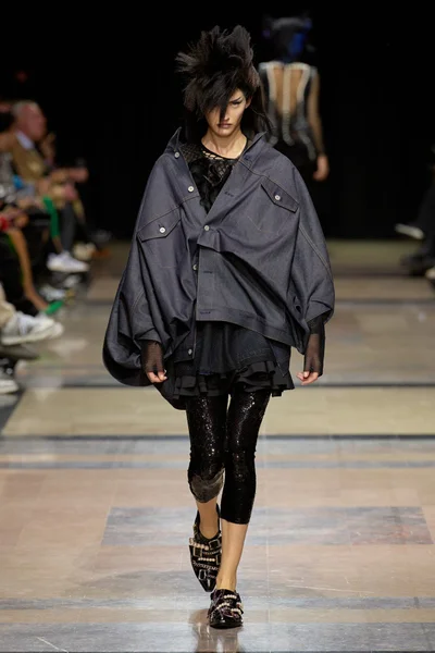 Look 38